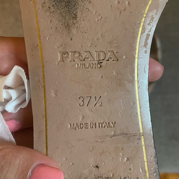 PRADA SLIDES - Picture 6 of 7